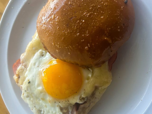 Yolk Monsieur.